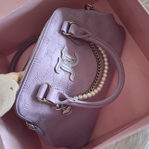 Juicy Couture Lavender Satchel with Pearl Chain - Picture 4 of 4